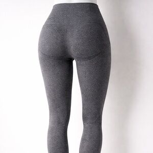 High-waisted gray sports leggings with a wide elastic band, size L